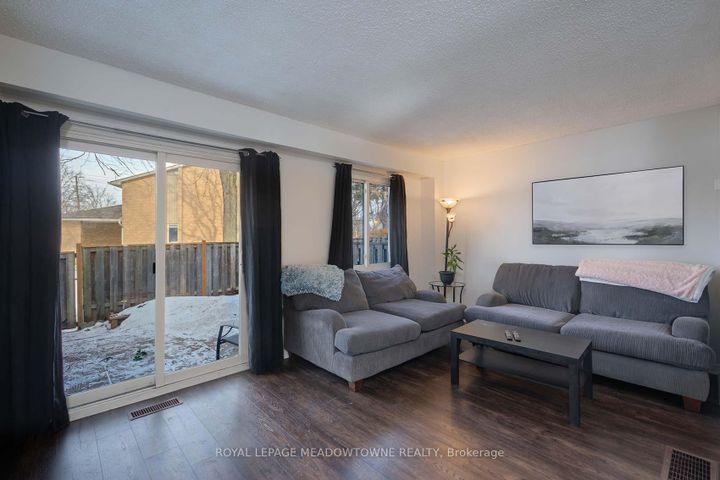 Photo 7 at 32 - 2075 Asta Drive S, Cooksville, Mississauga