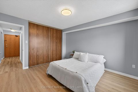 Photo 5 at 208 - 1 Quail Crescent, Ardagh, Barrie