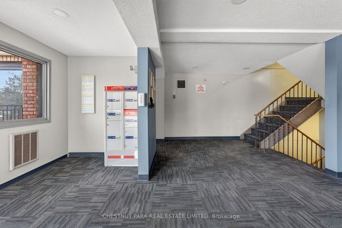 Photo 16 at 208 - 1 Quail Crescent, Ardagh, Barrie