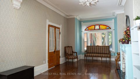 Photo 4 at 267 Seaton Street, Moss Park, Toronto