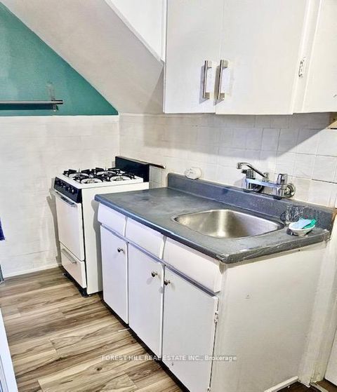 Photo 14 at 267 Seaton Street, Moss Park, Toronto