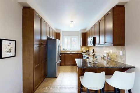 Photo 10 at 84 - 15 Old Colony Road, Oak Ridges Lake Wilcox, Richmond Hill