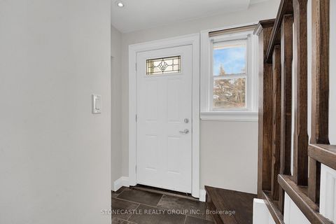 Photo 3 at 151 Richmond Street, Mill Pond, Richmond Hill