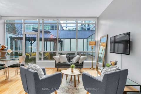 Photo 11 at G25 - 350 Wellington Street W, Waterfront Communities C1, Toronto