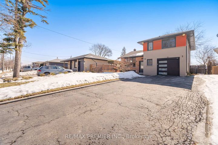 Photo 2 at 267 Jeffcoat Drive, Clairville, Toronto