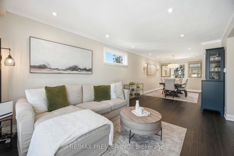Photo 11 at 267 Jeffcoat Drive, Clairville, Toronto