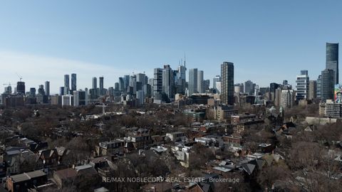 Photo 11 at 34 Winchester Street, South St. James Town, Toronto