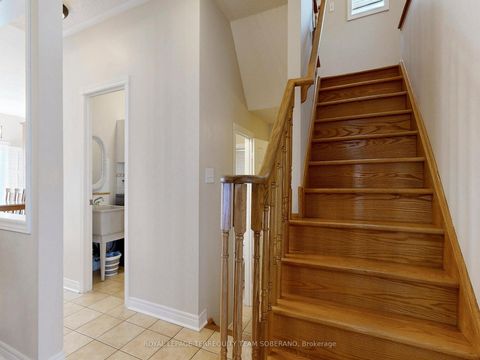 Photo 19 at 29 Monterey Road, Sonoma Heights, Vaughan