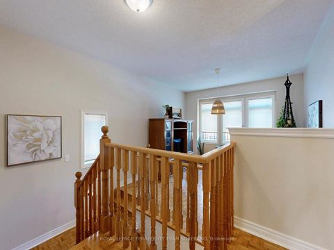 Photo 20 at 29 Monterey Road, Sonoma Heights, Vaughan