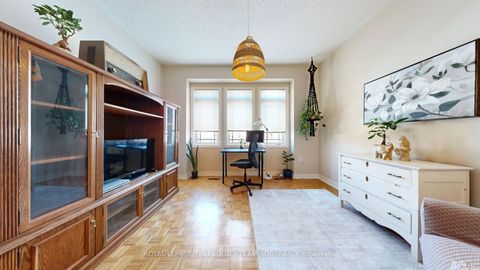 Photo 21 at 29 Monterey Road, Sonoma Heights, Vaughan