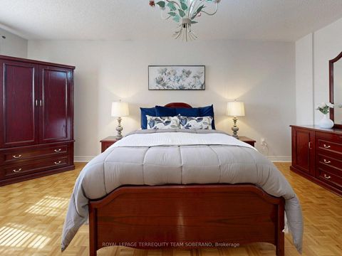 Photo 26 at 29 Monterey Road, Sonoma Heights, Vaughan