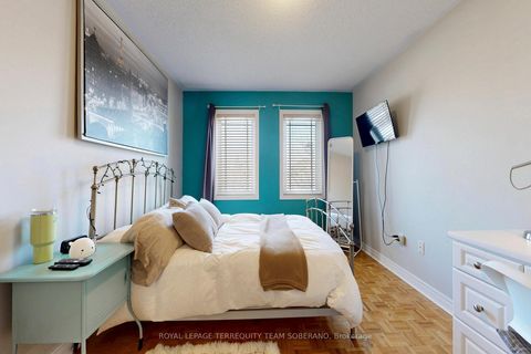 Photo 30 at 29 Monterey Road, Sonoma Heights, Vaughan