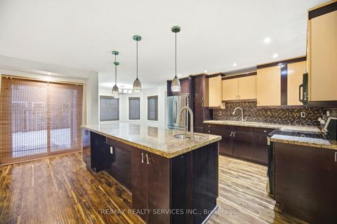 Photo 11 at 514 Grove Street E, Grove East, Barrie