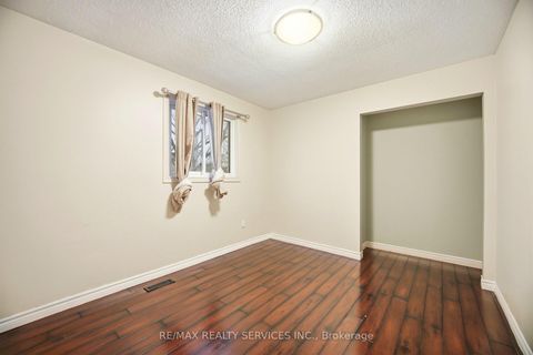 Photo 29 at 514 Grove Street E, Grove East, Barrie