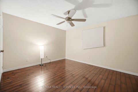 Photo 31 at 514 Grove Street E, Grove East, Barrie