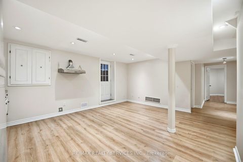 Photo 38 at 514 Grove Street E, Grove East, Barrie