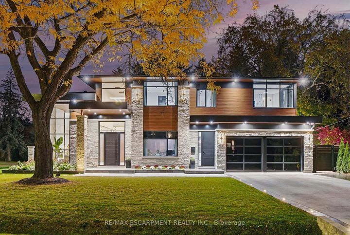 Photo 3 at 1441 Lochlin Trail, Mineola, Mississauga