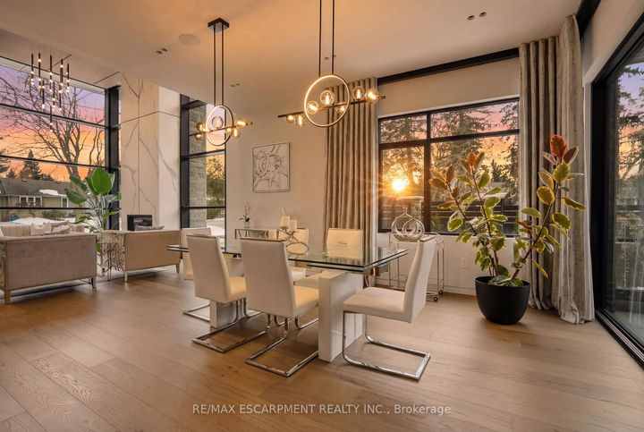 Photo 10 at 1441 Lochlin Trail, Mineola, Mississauga