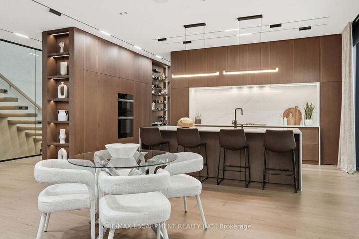 Photo 11 at 1441 Lochlin Trail, Mineola, Mississauga