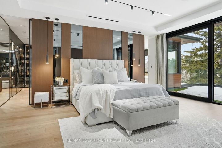 Photo 21 at 1441 Lochlin Trail, Mineola, Mississauga