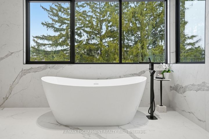 Photo 24 at 1441 Lochlin Trail, Mineola, Mississauga