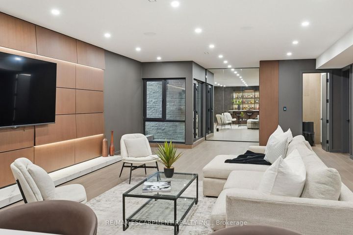 Photo 37 at 1441 Lochlin Trail, Mineola, Mississauga