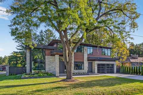 Photo 1 at 1441 Lochlin Trail, Mineola, Mississauga