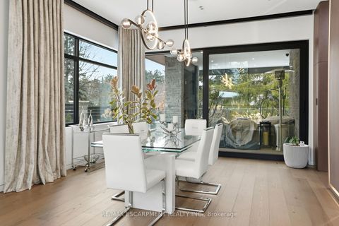 Photo 9 at 1441 Lochlin Trail, Mineola, Mississauga