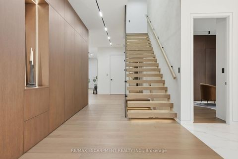 Photo 20 at 1441 Lochlin Trail, Mineola, Mississauga