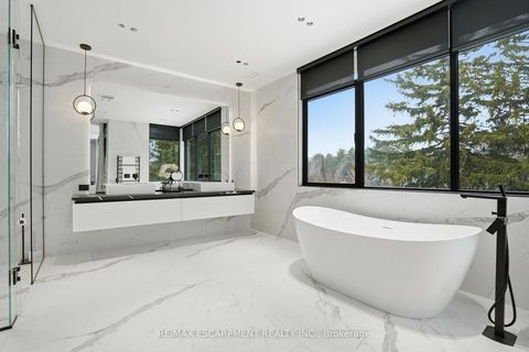 Photo 23 at 1441 Lochlin Trail, Mineola, Mississauga