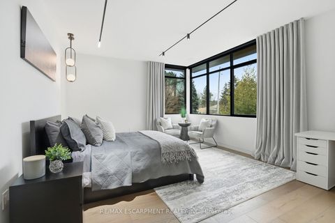 Photo 29 at 1441 Lochlin Trail, Mineola, Mississauga