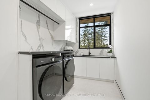 Photo 35 at 1441 Lochlin Trail, Mineola, Mississauga