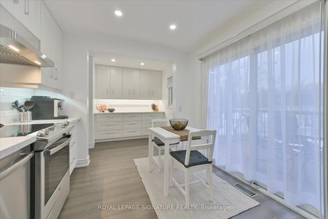 Photo 12 at 50 Eleanor Circle, South Richvale, Richmond Hill