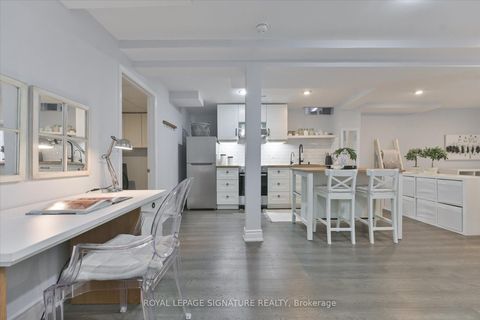 Photo 25 at 50 Eleanor Circle, South Richvale, Richmond Hill