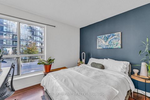 Photo 8 at 202 - 600 Queens Quay W, Waterfront Communities C1, Toronto