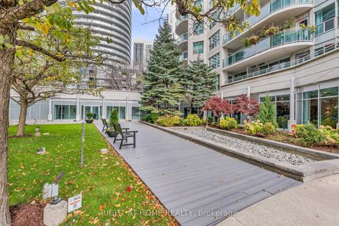 Photo 26 at 202 - 600 Queens Quay W, Waterfront Communities C1, Toronto