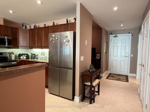 Photo 4 at 406 - 6 Toronto Street, City Centre, Barrie