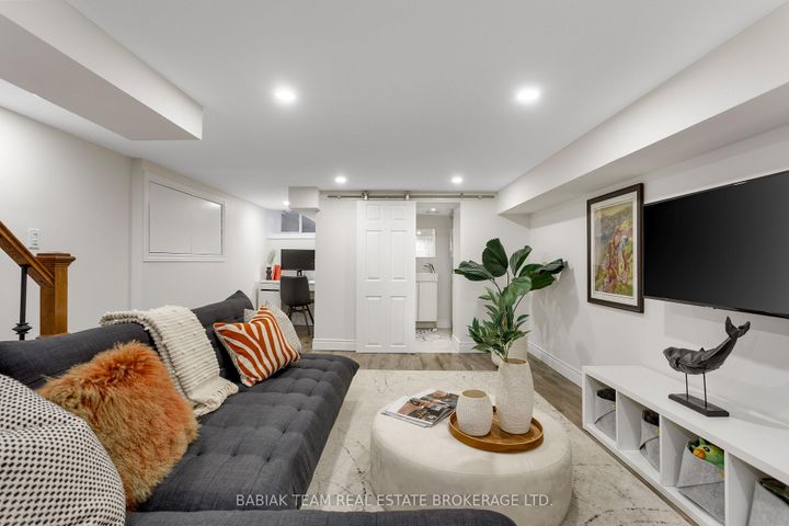 Photo 29 at 530 Runnymede Road, Bloor West Village, Toronto