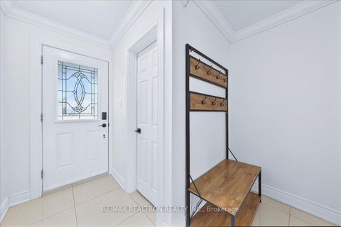 Photo 5 at 102 Wade Gate, Brownridge, Vaughan