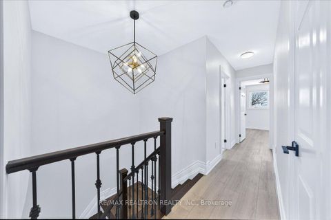 Photo 20 at 102 Wade Gate, Brownridge, Vaughan