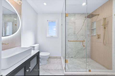 Photo 33 at 102 Wade Gate, Brownridge, Vaughan