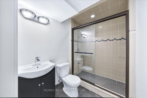 Photo 40 at 102 Wade Gate, Brownridge, Vaughan