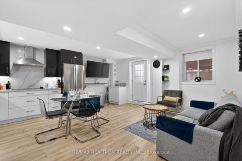 Photo 40 at 11 Froud Drive, Westbrook, Richmond Hill