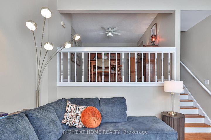 Photo 11 at 74 - 100 Darras Court, Southgate, Brampton