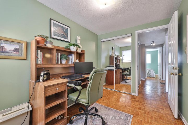 Photo 33 at 74 - 100 Darras Court, Southgate, Brampton