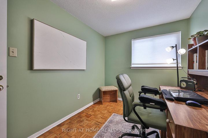 Photo 34 at 74 - 100 Darras Court, Southgate, Brampton