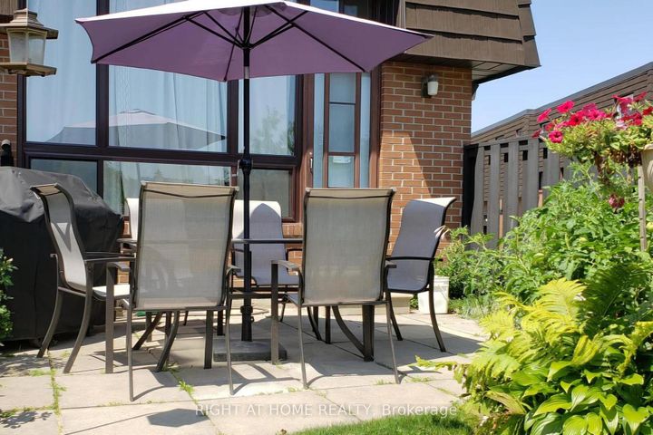 Photo 40 at 74 - 100 Darras Court, Southgate, Brampton