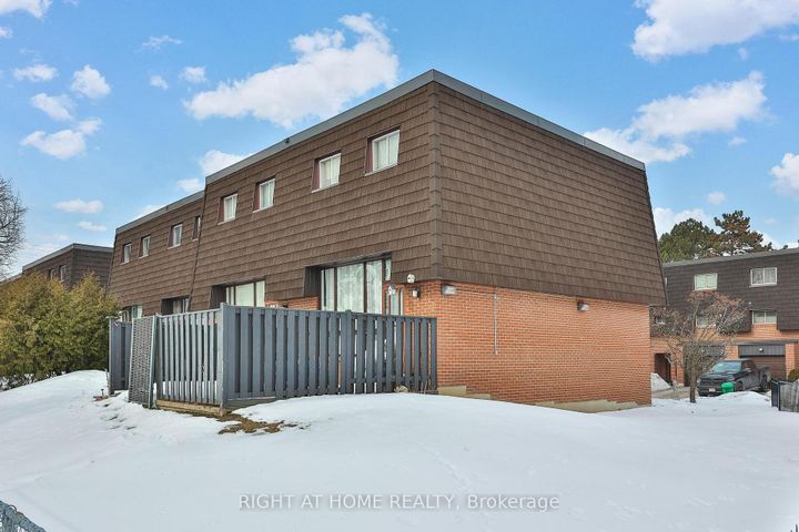 Photo 42 at 74 - 100 Darras Court, Southgate, Brampton