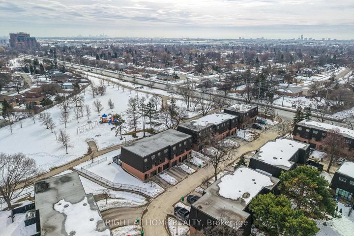 Photo 45 at 74 - 100 Darras Court, Southgate, Brampton