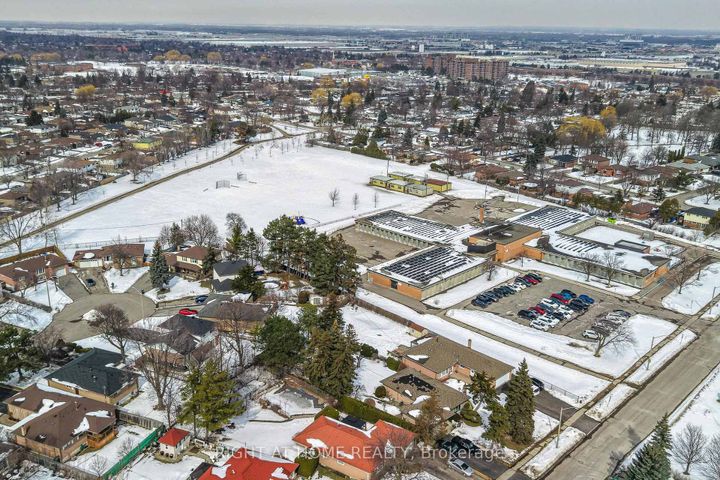 Photo 48 at 74 - 100 Darras Court, Southgate, Brampton